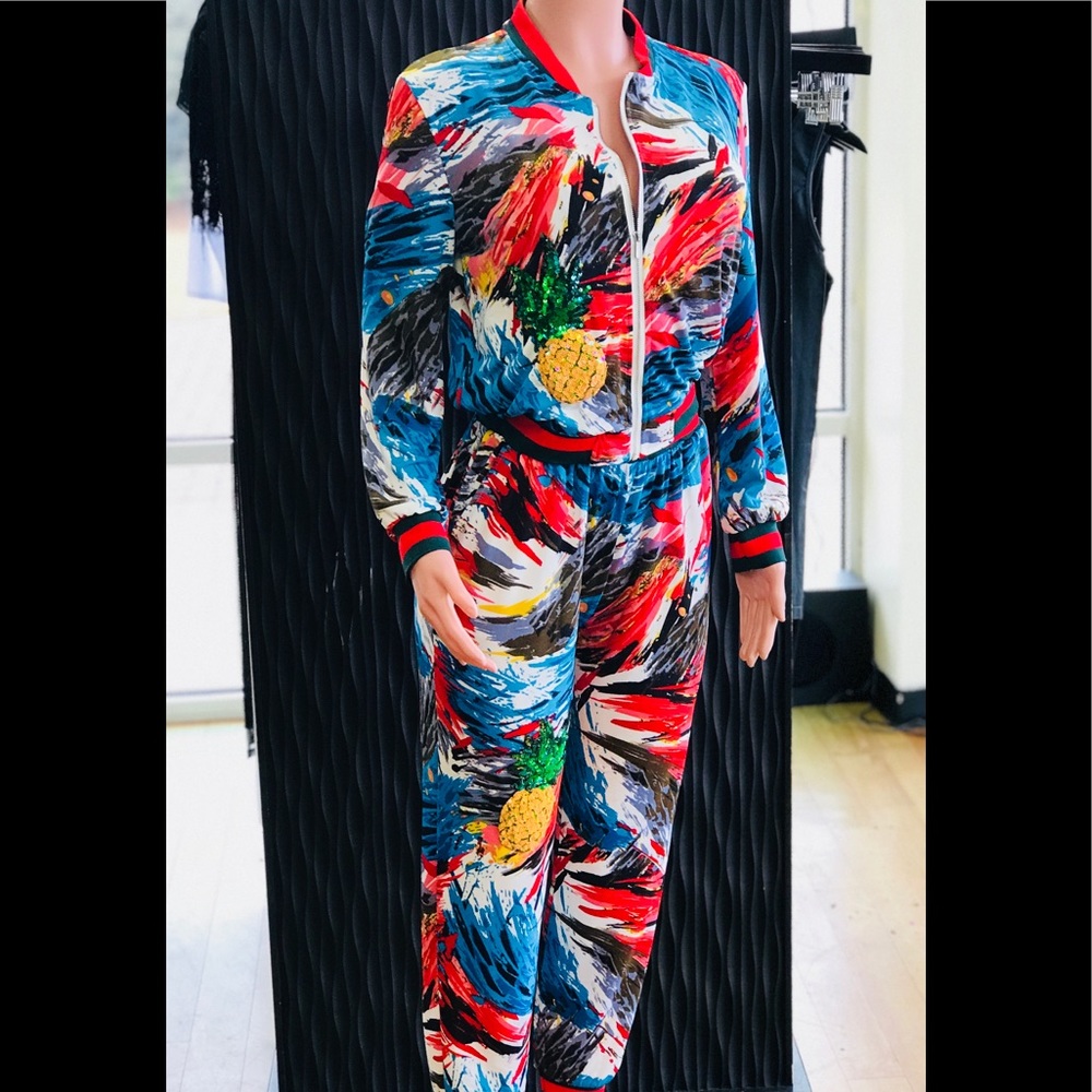 Loud sweatsuit